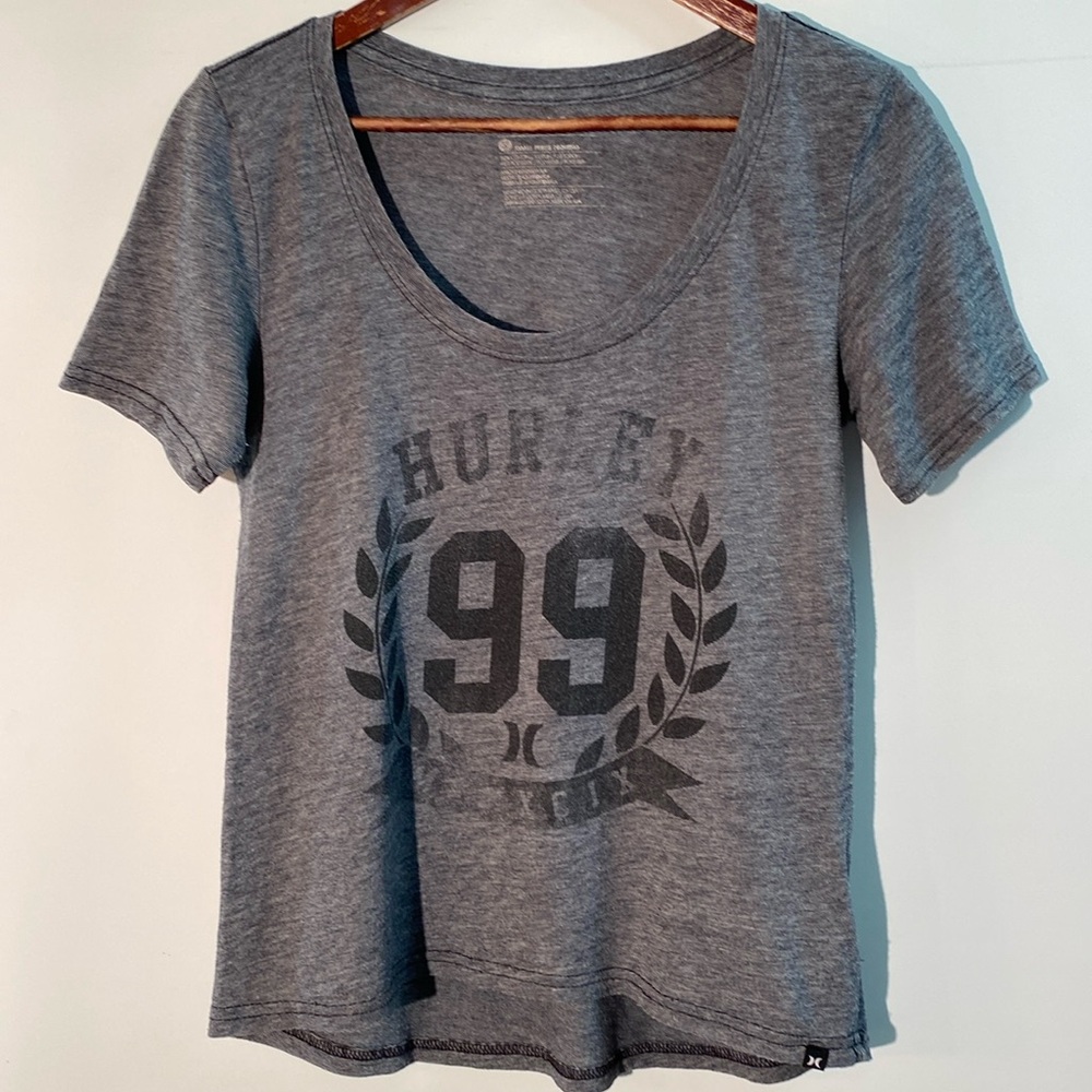 Hurley - deep scoop neck t- shirt. Size S